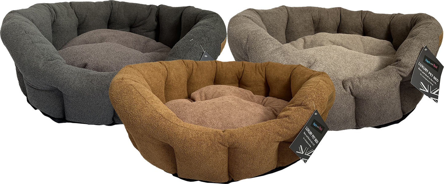 Luxury Oval Pleated Dog Bed